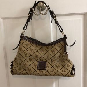 Dooney & Bourke classic signature bag